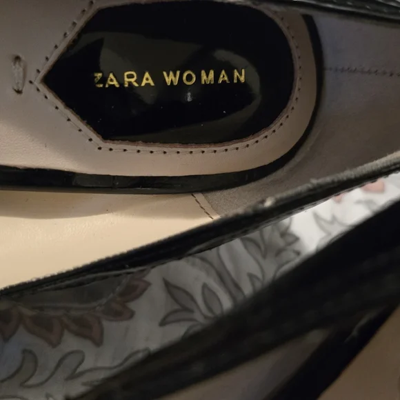 Zara Black Velvet High Heel Shoes - Picture 5 of 8